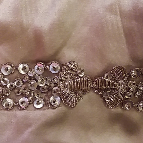 Halter - Picture 3 of 4